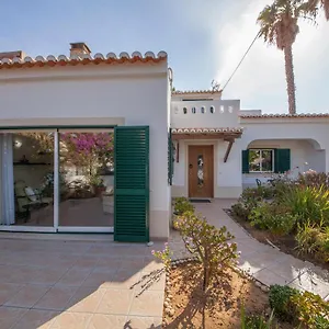 https://d07-torraltinha-villa-in-lagos.hotelaalgarve.com